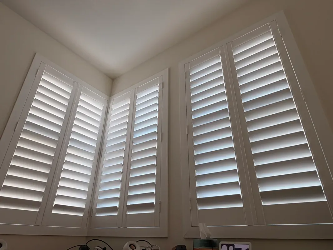 Custom shutters installation in Encino - Encino – Premium Corner Plantation Shutters